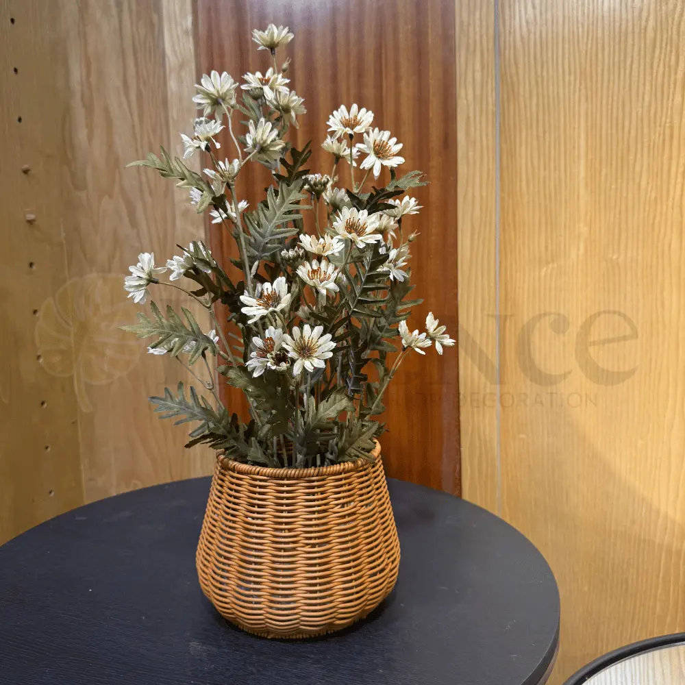 Cane Basket with Daisy Flowers – 1.5Ft